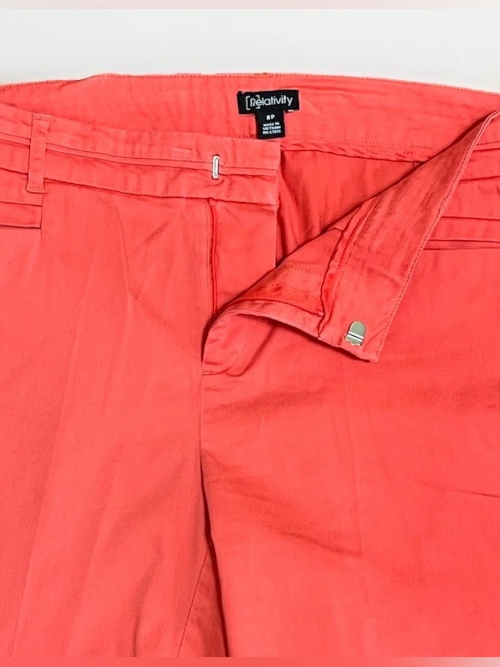 Relativity Coral/Salmon Straight Leg Capri Pants, Size 8P - Picture 2 of 7